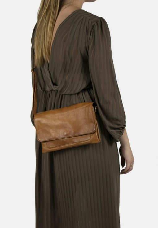 RE:DESIGNED Davina Crossover Bag Tan