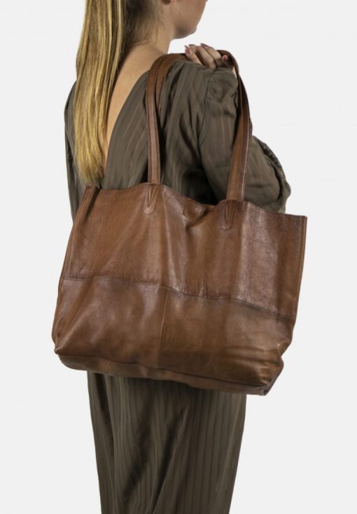 RE:DESIGNED Marlo Urban Large Bag Walnut