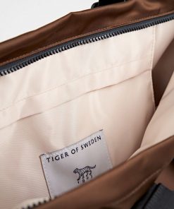 Tiger of Sweden Blaue Travel Bag Brown