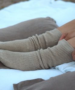 Balmuir Berry Ribbed Kashmir Socks Spelt