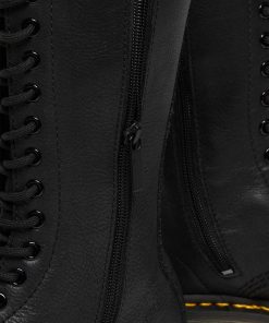 Dr. Martens 1B99 Virginia Leather High Boots Black