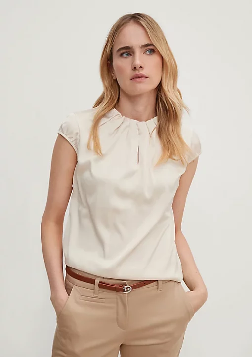 Comma, Sleeveless Blouse Beige