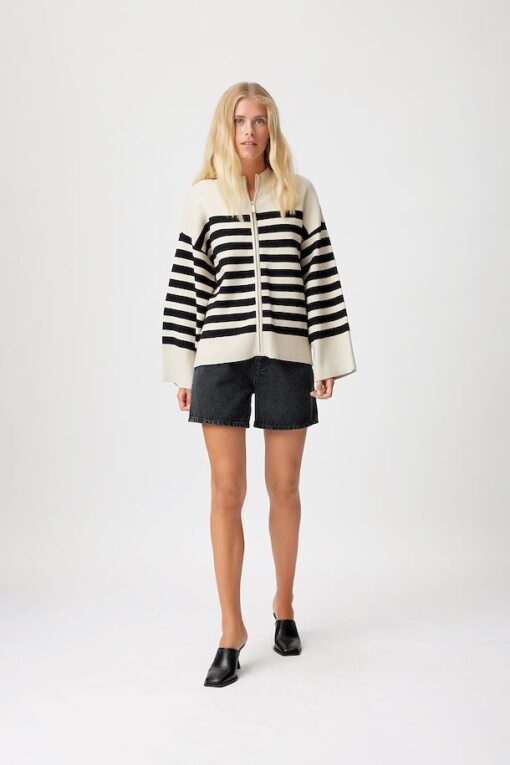 Gestuz Talligz Striped Cardigan Moonbeam Black Stripe