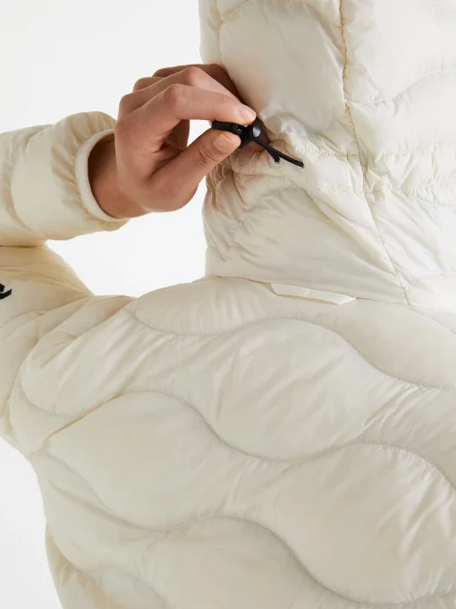 Peak Performance Helium Hood Jacket Women Vintage White