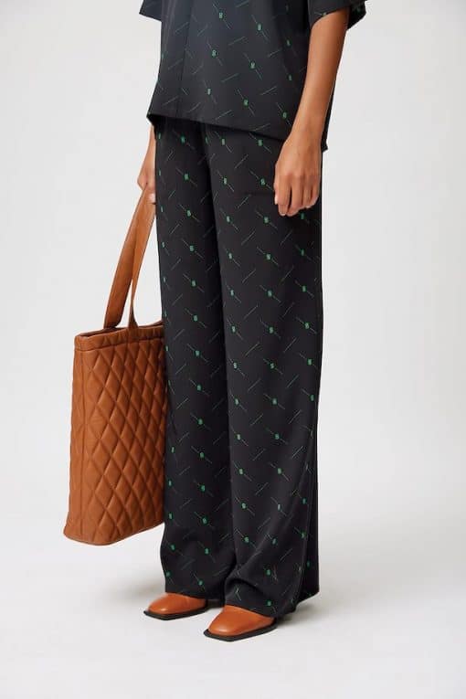 Gestuz Karellagz Tote Bag Mocha Bisque