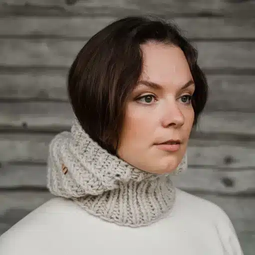Myssyfarmi Onni Hile Retro Hood Wool