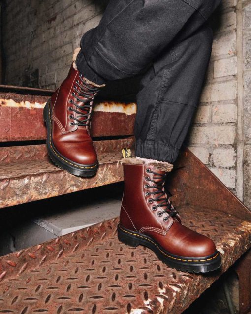 Dr. Martens Serena Boots 1460 Brown