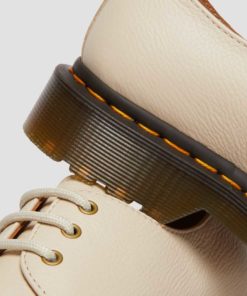 Dr. Martens 1461 Pascal Shoes Parcment Beige