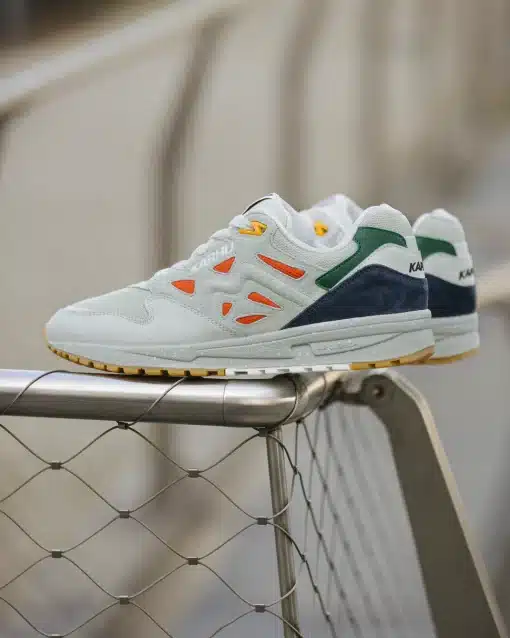 Karhu Legacy 96 Foggy Dew/Scarlett Ibis