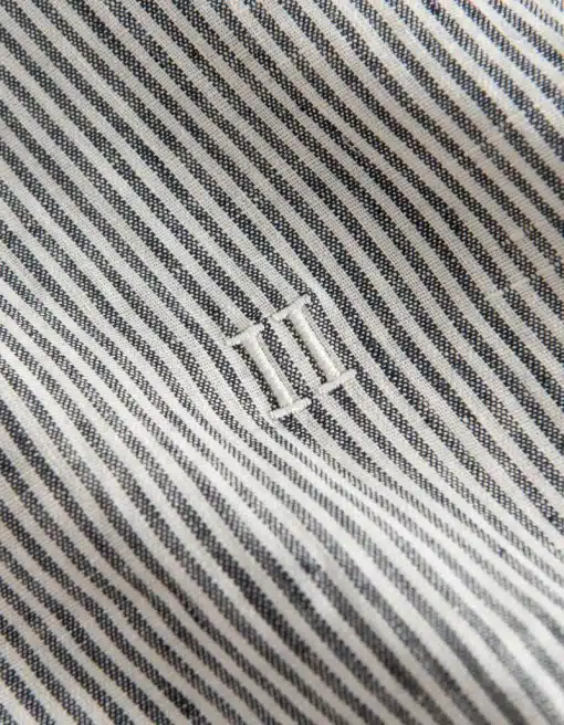 Les Deux Kristian Linen B.D. Shirt Ivory/Dark Navy
