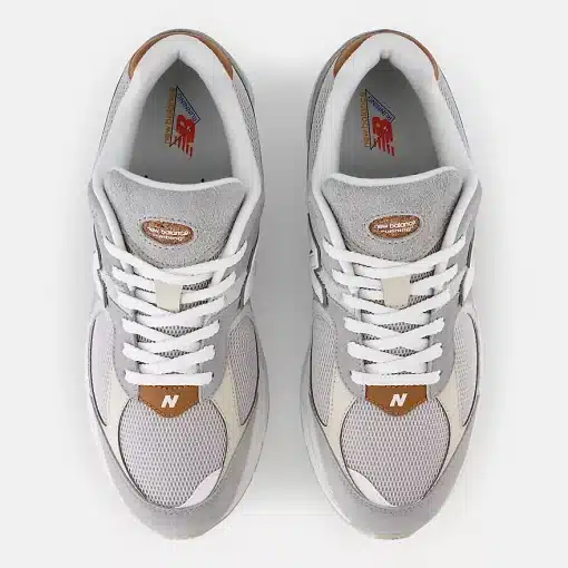 New balance 2002 Men Concrete with sandstone and grey matter