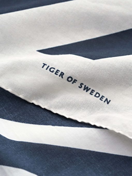 Tiger of Sweden Harmat Scarf Night Grape