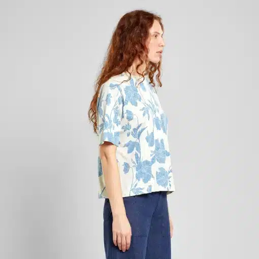 Dedicated T-shirt Vadstena Duotone Floral Oat White
