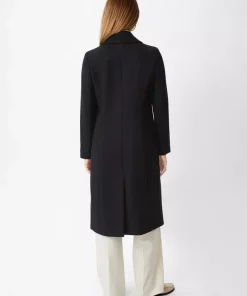 Comma, Coat Black