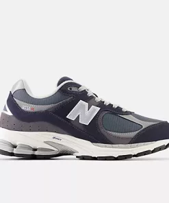 New balance 2002 Eclipse With Raincloud And Graphite