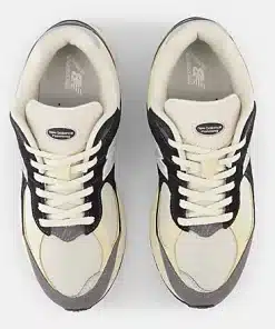 New balance 2002 Magnet With Timberwolf And Sandstone