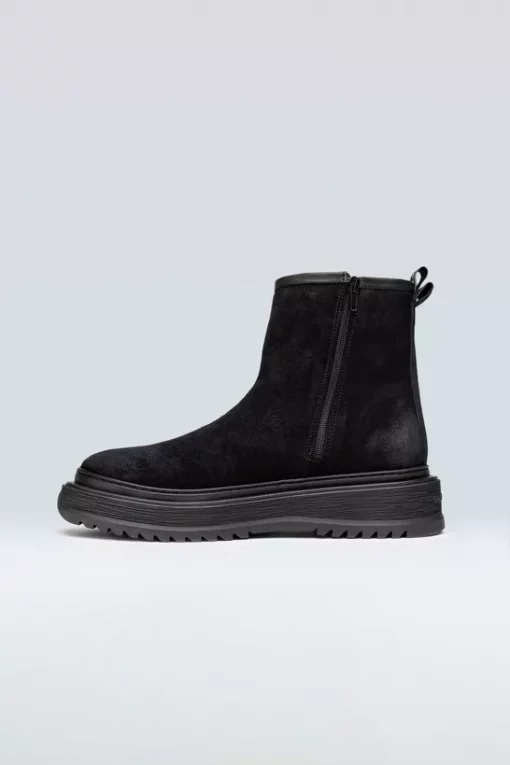 Sneaky Steve Tumbler U Suede Shoes Black