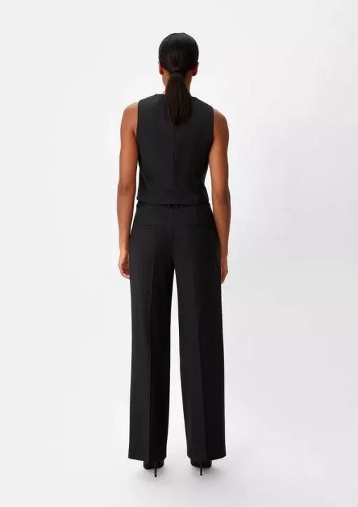 Comma, Waistcoat Black