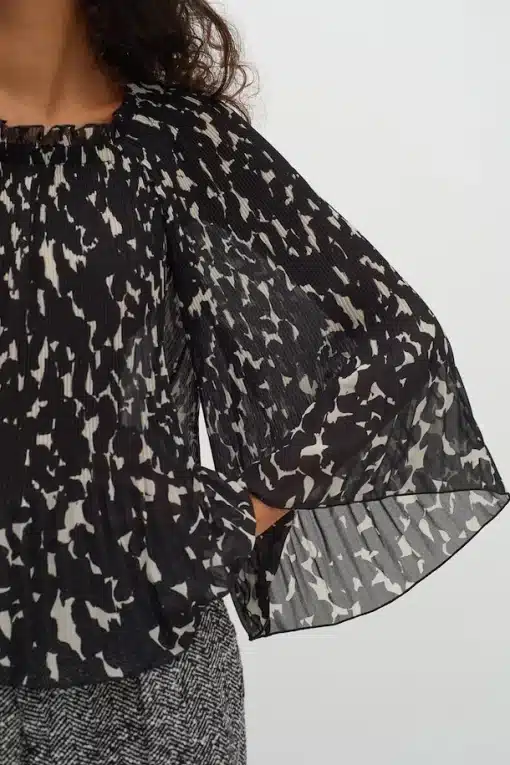 InWear Lendra Blouse Graphic Plisse Strokes