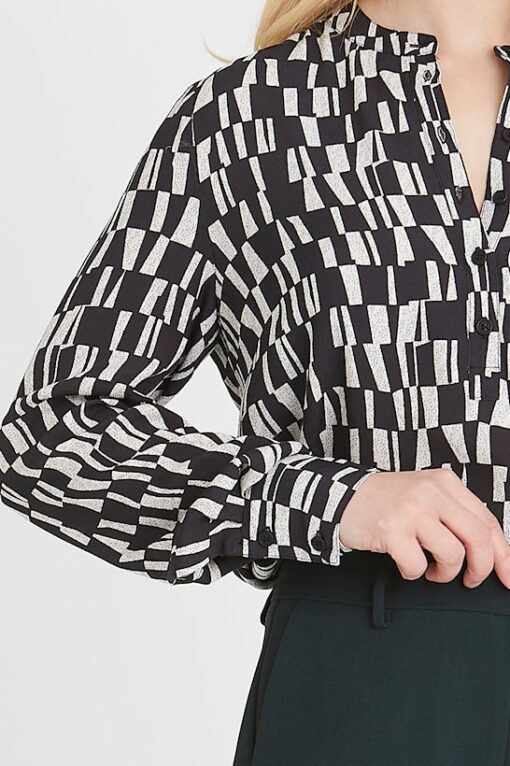 Rue de Femme Dot Shirt Black