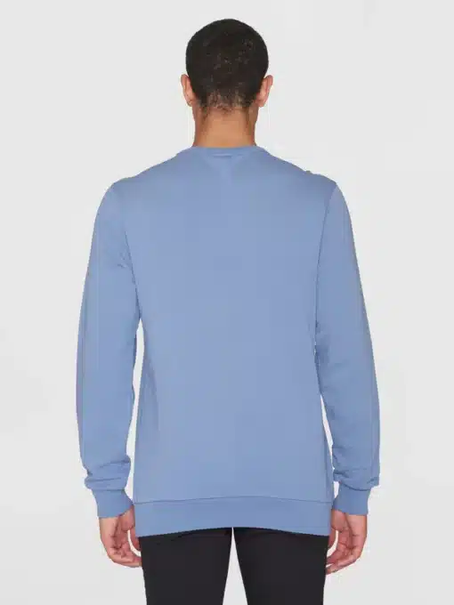 Knowledge Cotton Apparel Erik Basic Badge Sweat Moonlight Blue