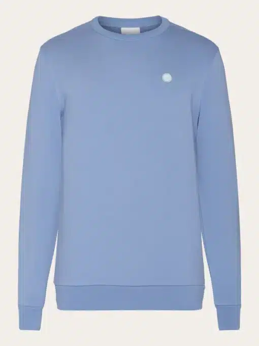 Knowledge Cotton Apparel Erik Basic Badge Sweat Moonlight Blue