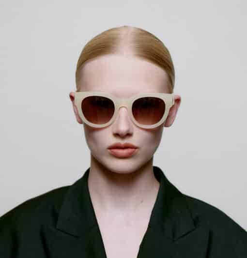 A.Kjaerbede Lilly Sunglasses Cream Bone