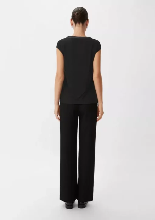 Comma, Layered Top Black