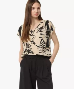 Comma, Print Top Black