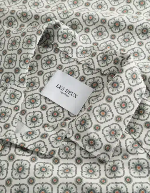 Les Deux Tapestry SS Shirt Ivory/Light Jade Green