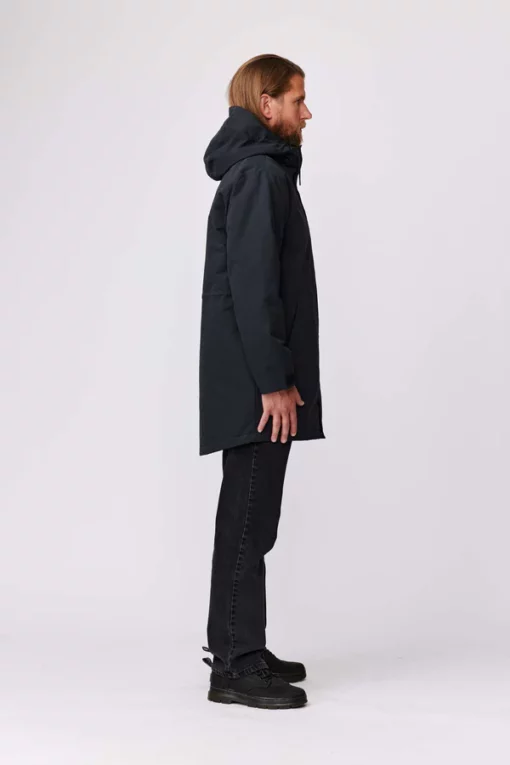 Makia Glacier Parka Black