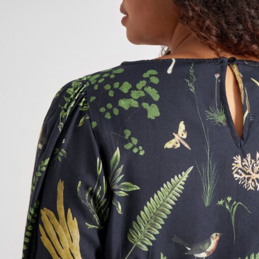 Dedicated Dress Hjo Secret Garden