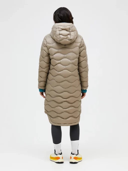 Peak Performance Helium Down Coat Avid Beige