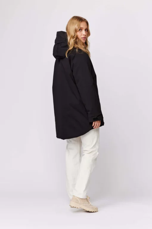 Makia Woman Aire Parka Black