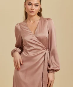 Dry Lake Shauni Dress Dusty Pink