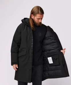 Makia Periscope Jacket Black