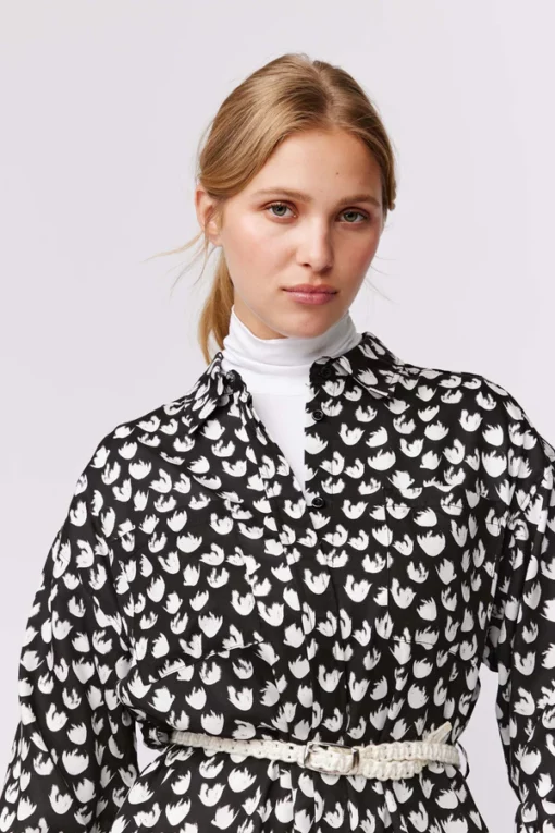 Makia Woman Tuuli Dress Black/White