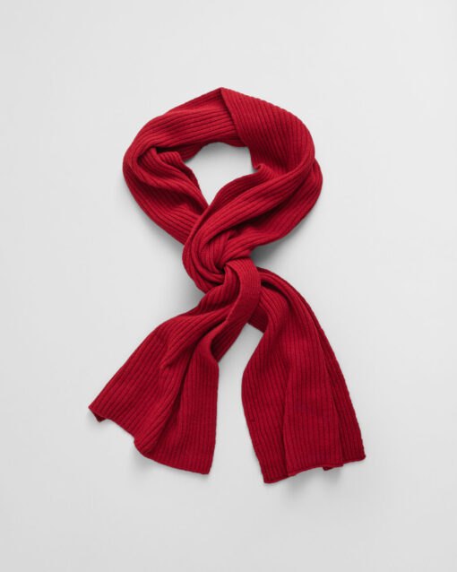 Gant Woman Script Beanie & Scarf Gift Set Cherry Red