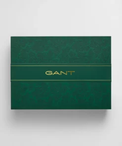 Gant Woman Script Beanie & Scarf Gift Set Cherry Red