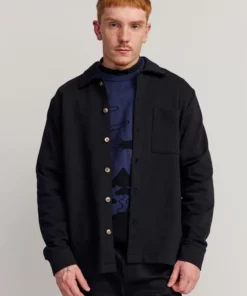 Makia Process Overshirt Black