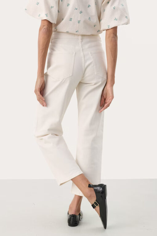 Part Two JudyaPW Jeans Eggnog