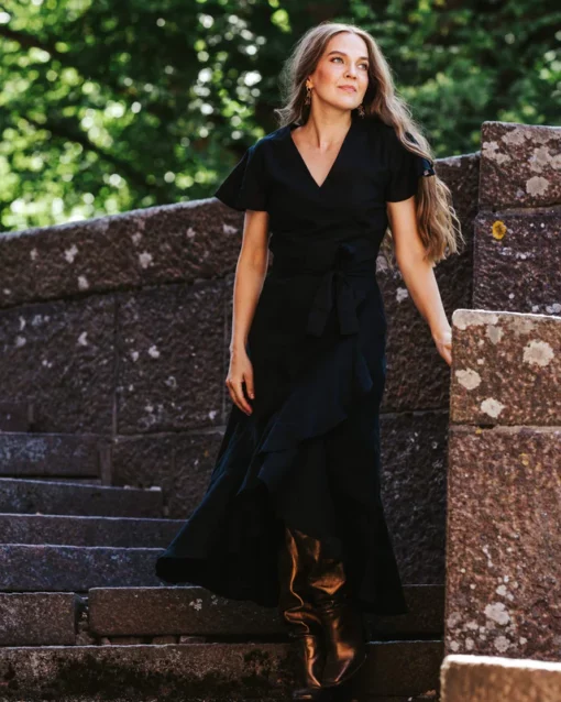 Nakoa Annika Dress Black