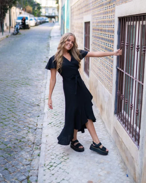 Nakoa Annika Dress Black