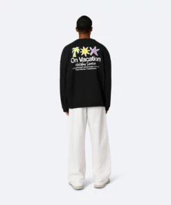 On Vacation Holiday Service Sweatshirt Black