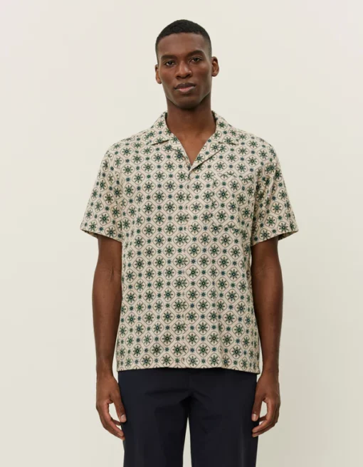 Les Deux Lukas AOP Tapestry SS Shirt Ivory