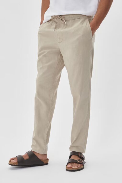 Matinique MAbarton Linen Trousers Plaza Taupe