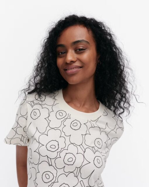 Marimekko  Heleys Piirto Unikko T-shirt Off White, Black