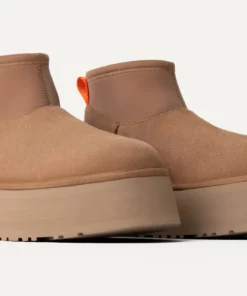UGG Classic Mini Dipper Boot Chestnut