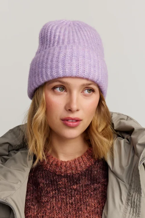 Makia Woman Linnea Beanie Lavender