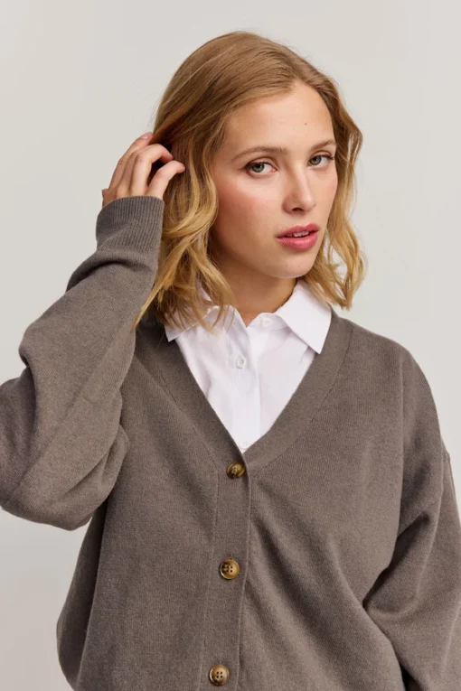 Makia Woman Hanna Cardigan Dark Green